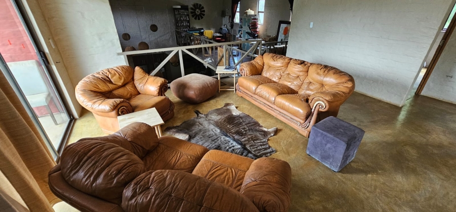 5 Bedroom Property for Sale in Mooinooi North West